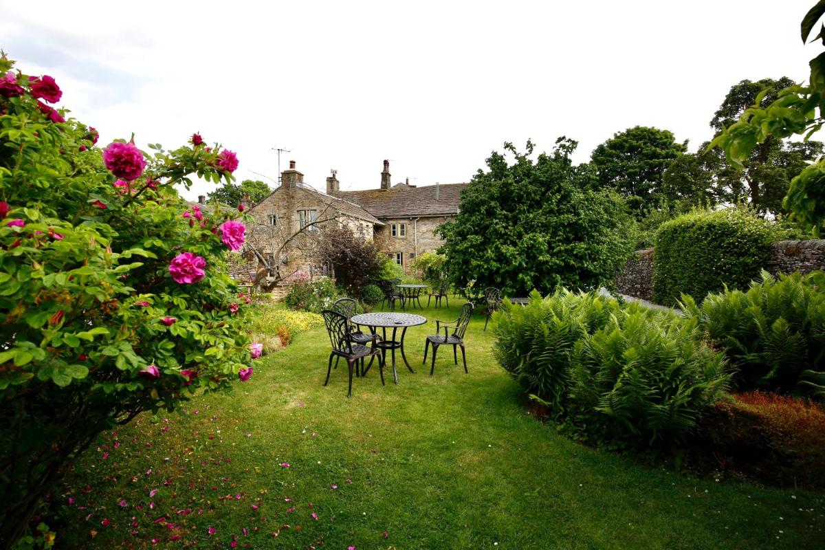 Ashfield House - Housity