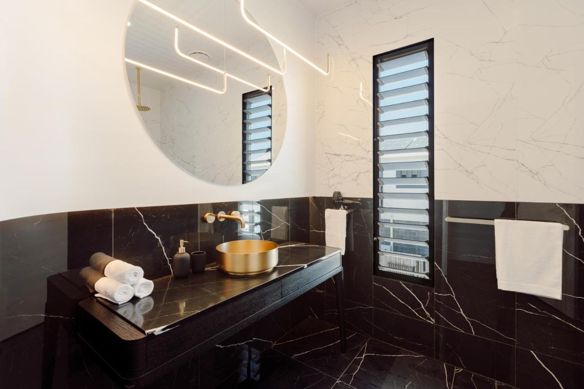 NEW! Dacha on Maggie No#2, Unrivaled Island Luxury - Housity