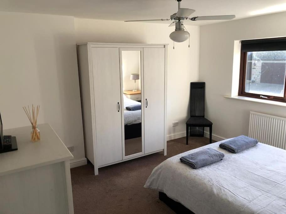 Central House 5 Bedroom Luxury Stone Built House - Housity