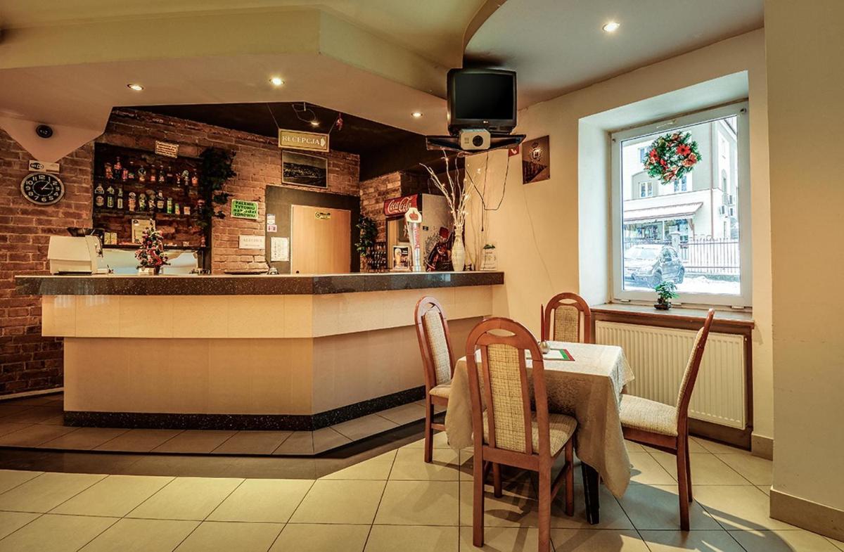 Gościniec Strwiąż - Housity