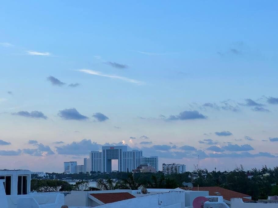 Dream penthouse with private rooftop and amazing views - Housity