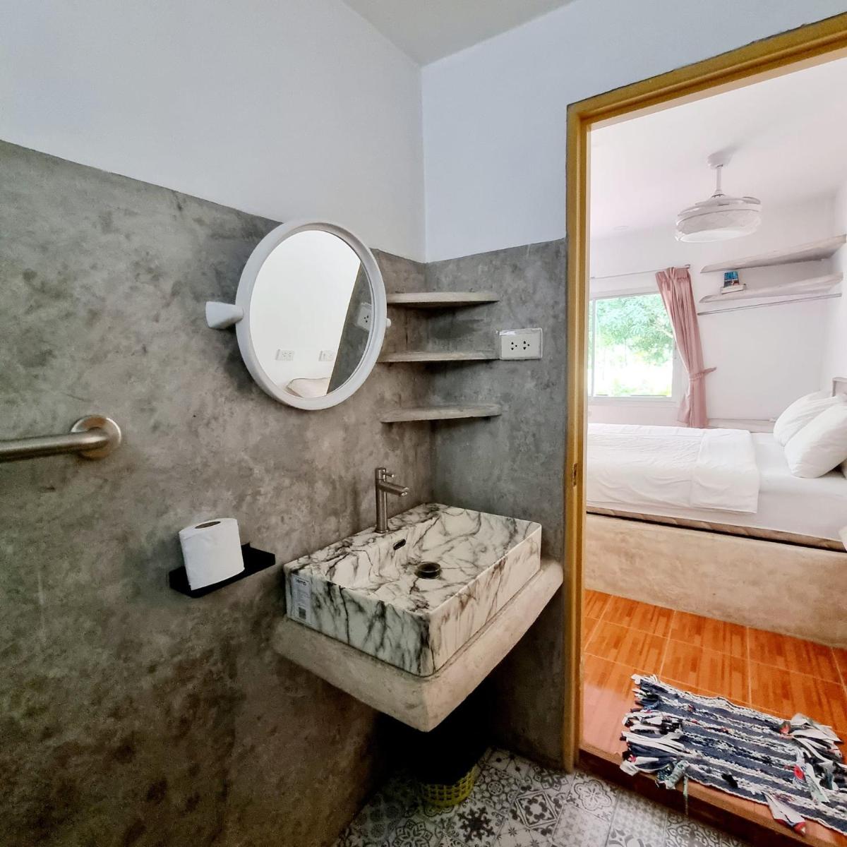 Suitetrails - Filou Studio Golf Pool Access 29 67