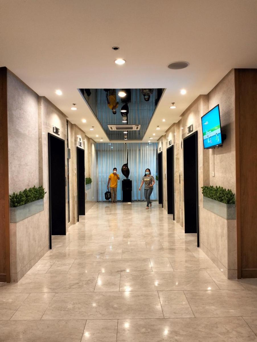 Suitetrails - Ray's Staycation at Shore 2 Residences