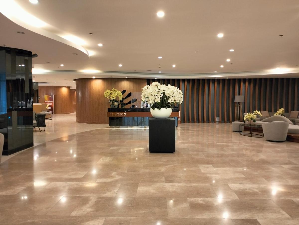 Ray's Staycation at Shore 2 Residences - Housity
