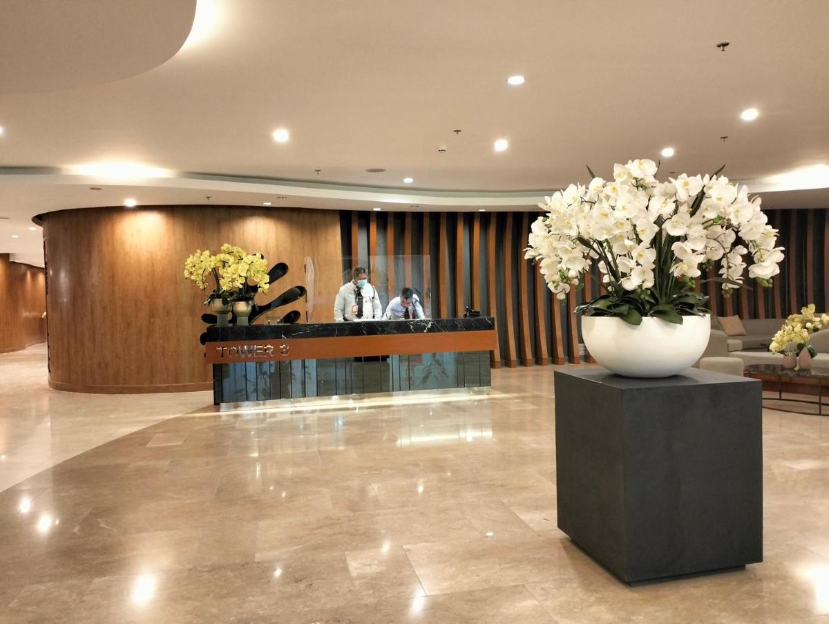 Suitetrails - Ray's Staycation at Shore 2 Residences