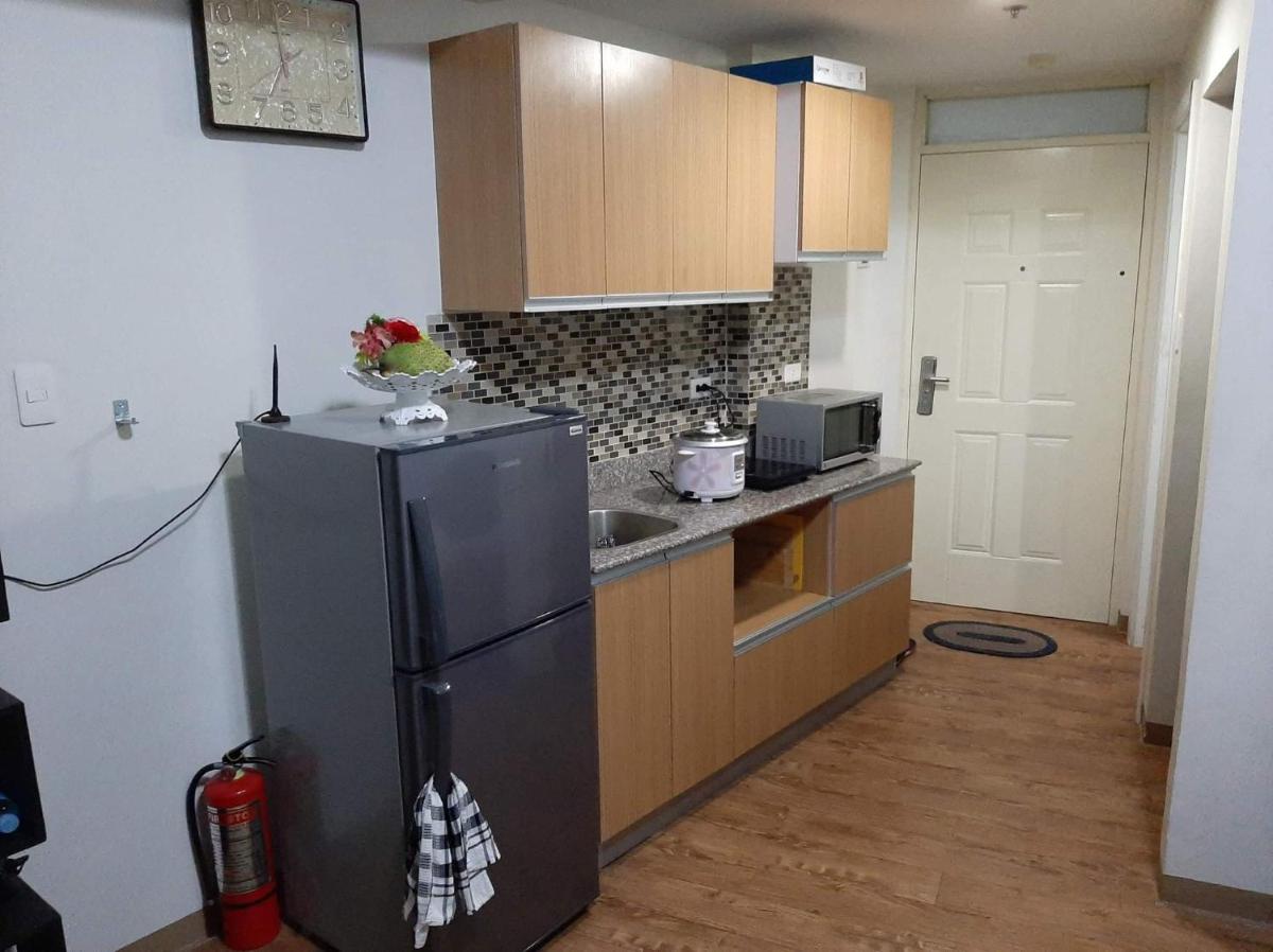 Myrna's Studio Condo - Housity