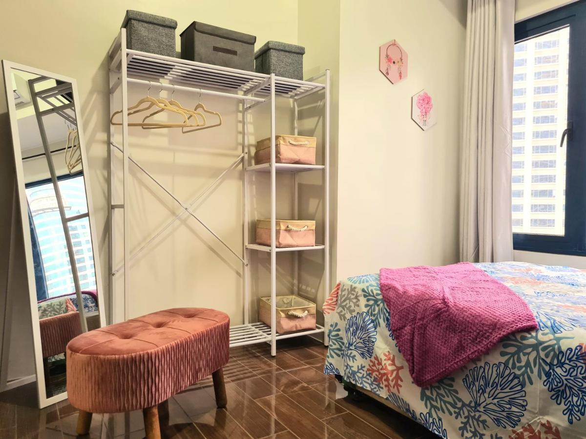 Suitetrails - Tropical Home at SMDC Air Residences Makati
