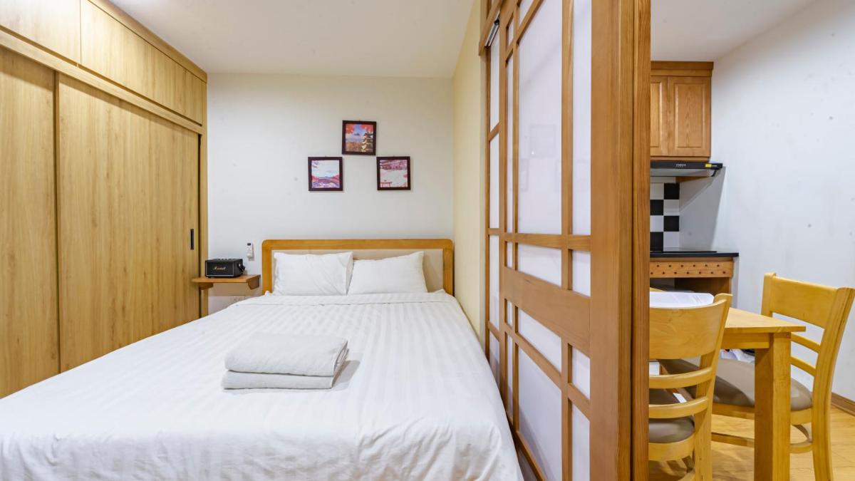 Sunny Home Apartment in Linh Lang Street - Hizvo