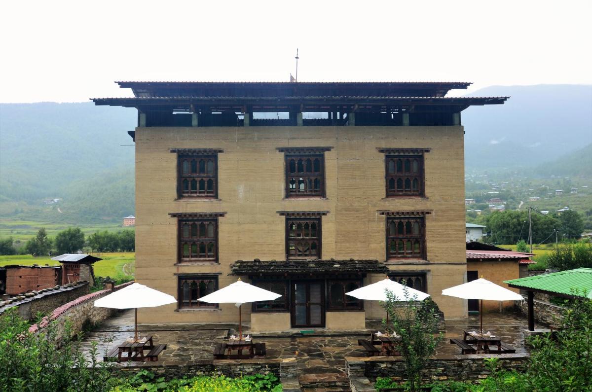 The Village Lodge Paro - Housity