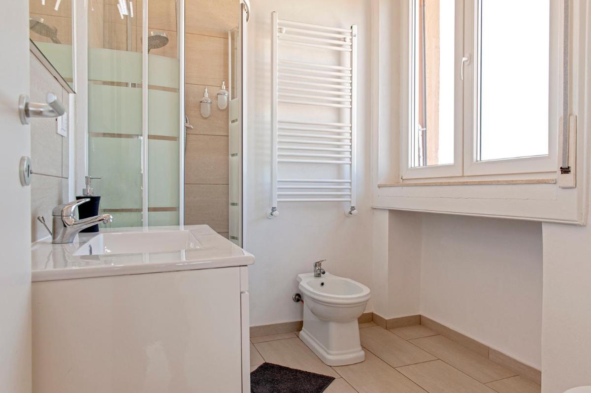Suite Attico in Centro - Parcheggio Gratuito - Housity