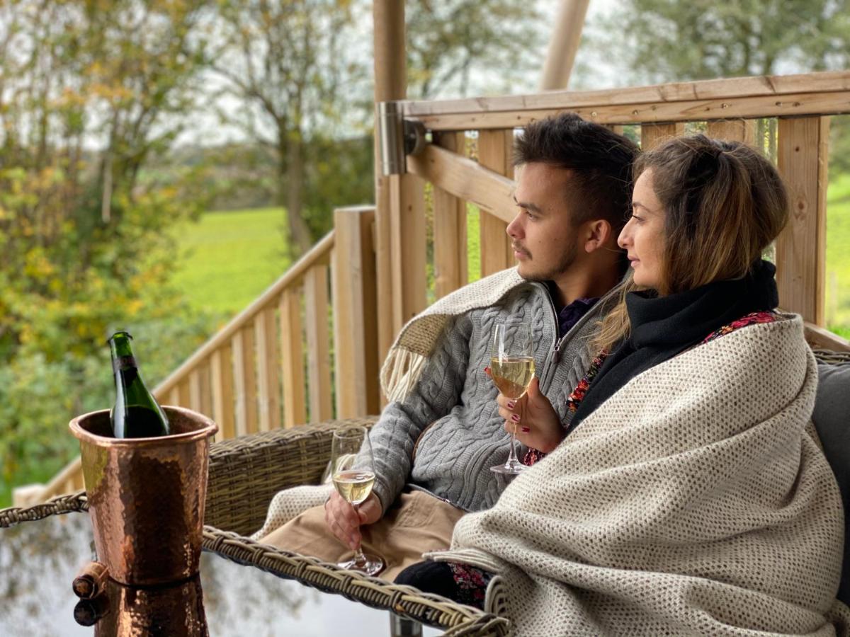 Hencote Vineyard Glamping Village - Housity