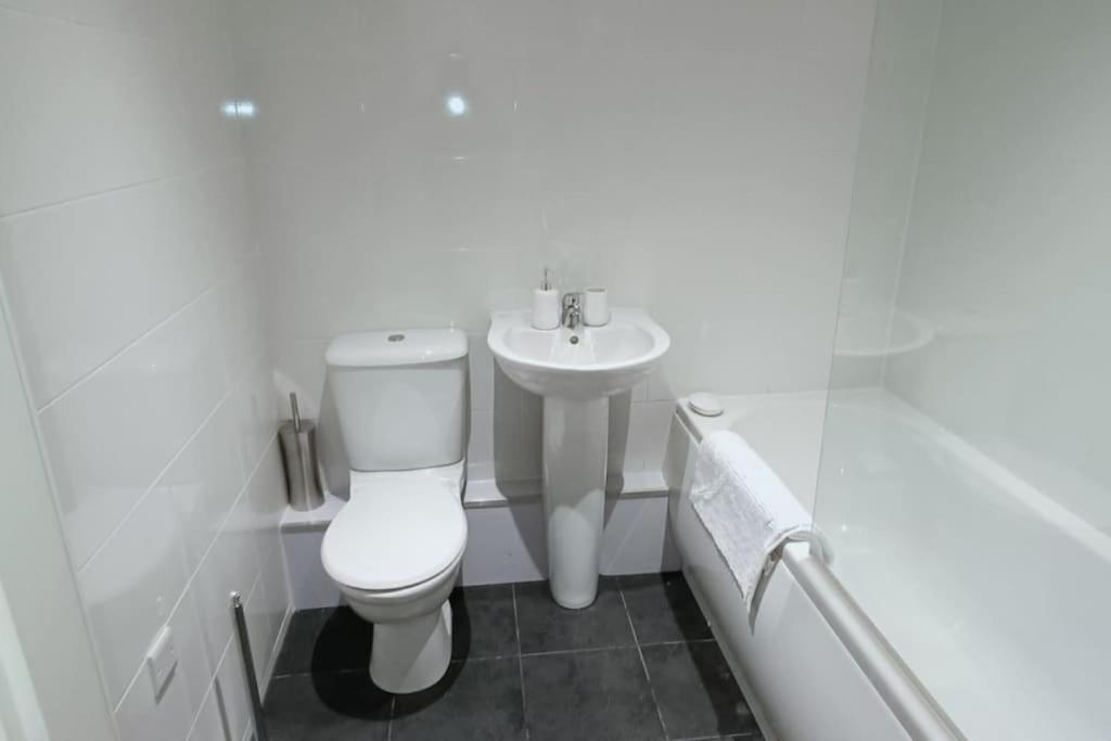 Stunning mill apartment near to city centre and Etihad stadium! - Housity