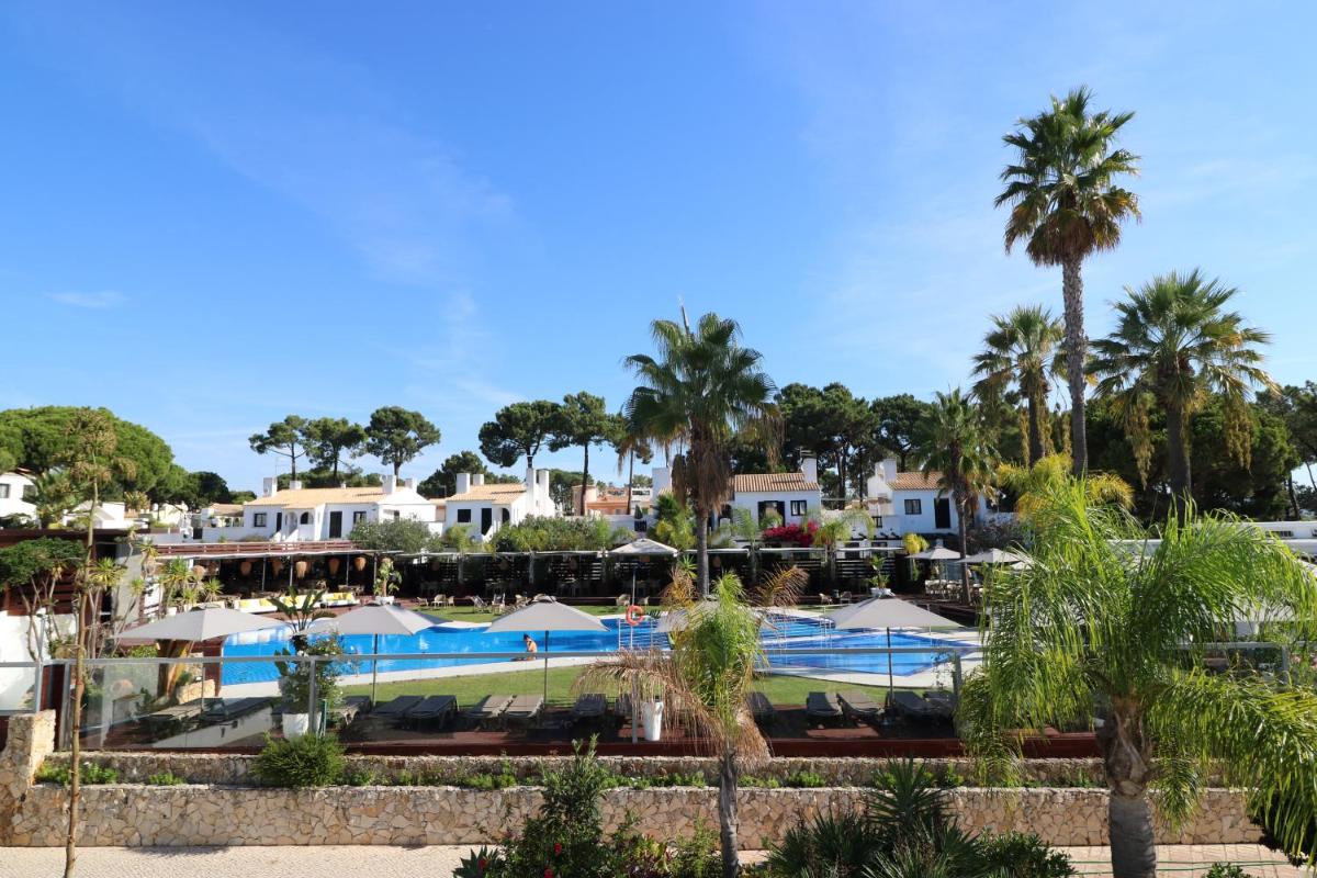 Apartamentos Honorio - Pool and Garden - Housity