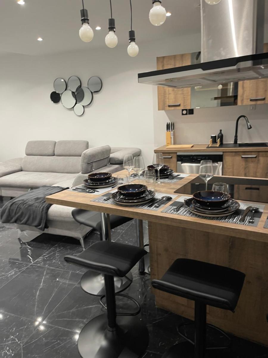 Appartement hors du commun avec son jacuzzi - Housity