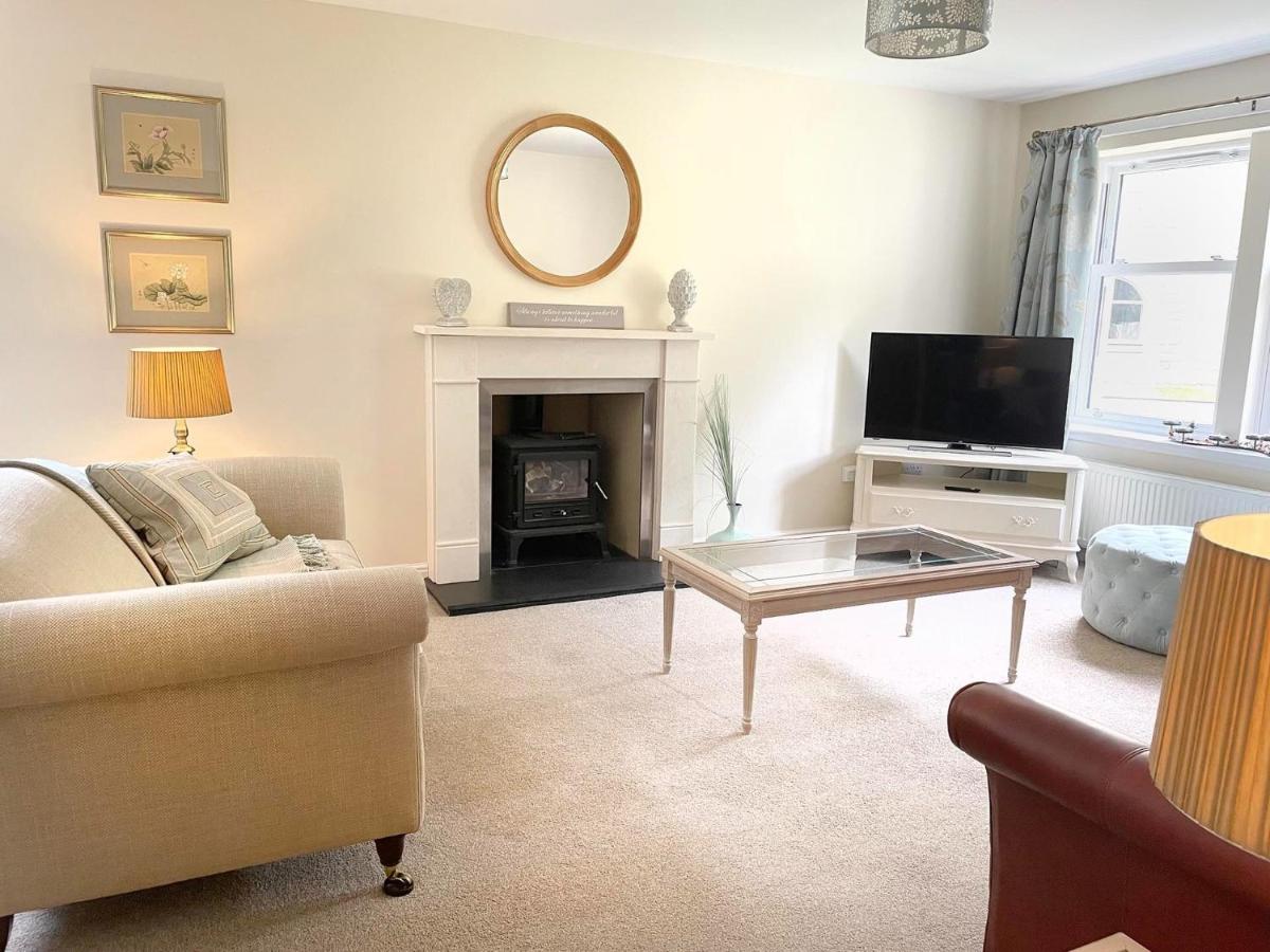 Chestnut Lodge at Carberry Tower Estate - Housity