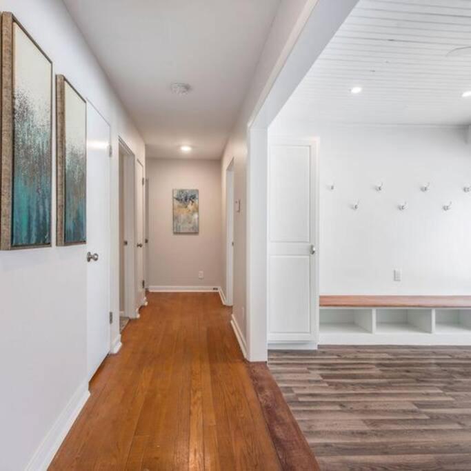 The Wendover - Entire Home near Lake Michigan! - Housity