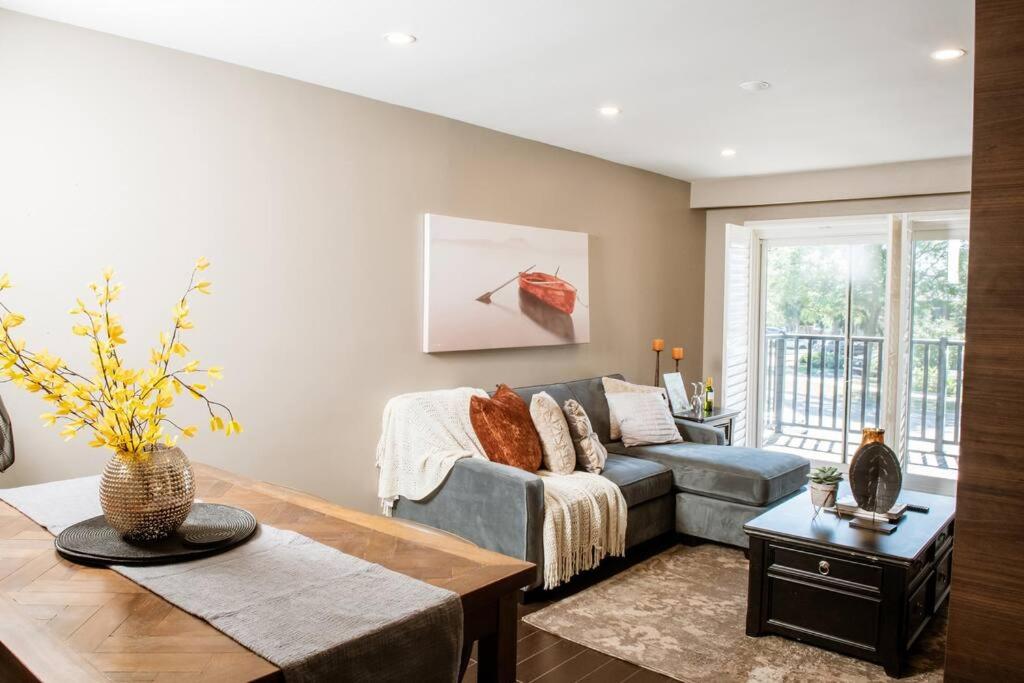 Suitetrails - Honey I'm Home Suite 2 bedroom upper level