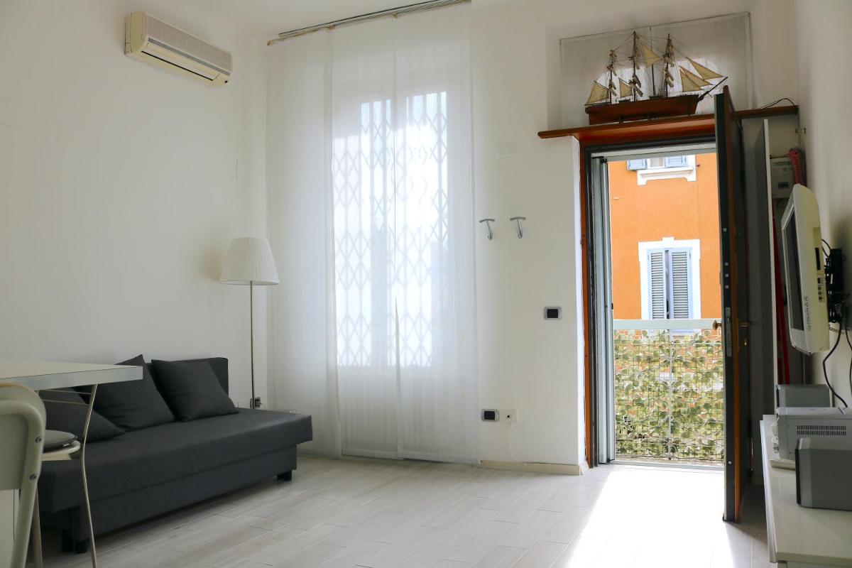 Design Canal Apartment - Housity