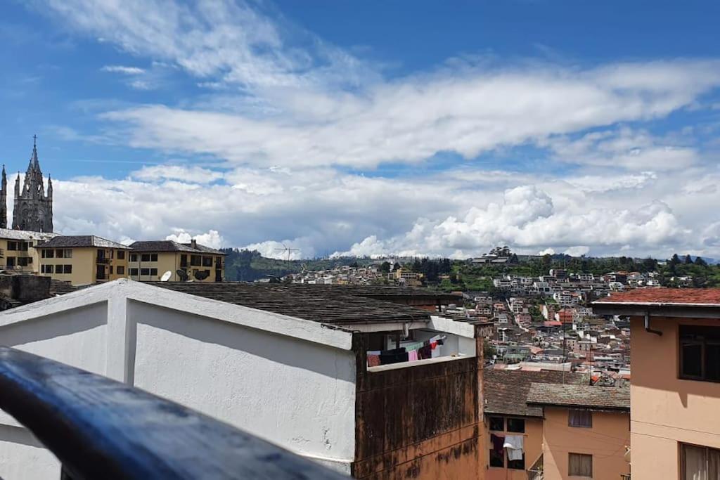 LUXURY SUITE Centro Histórico Quito - Housity