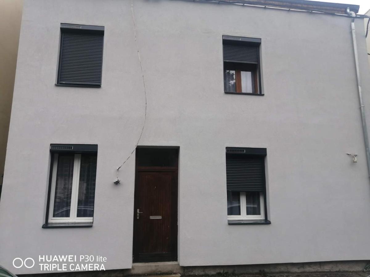 Studio blanctout équipé wifi - Housity