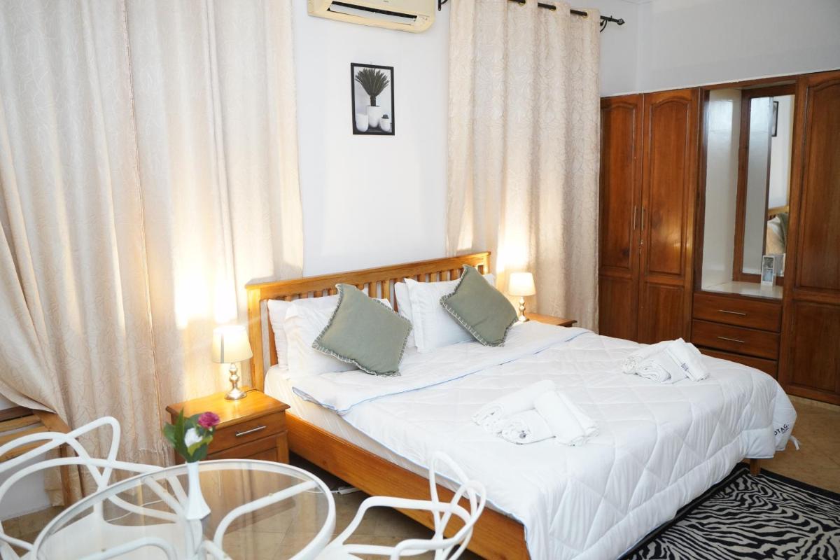 Kili Farmhouse Homes - Housity