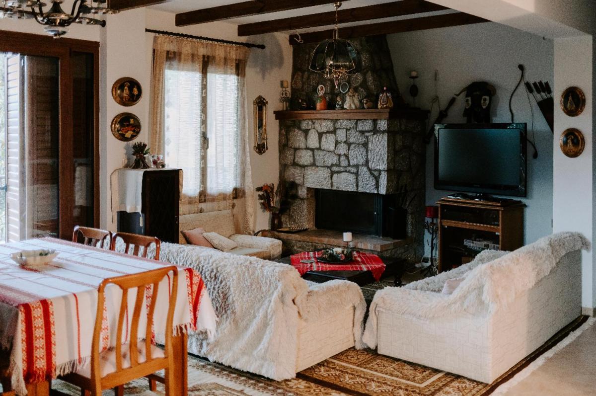Lovely village house - Housity