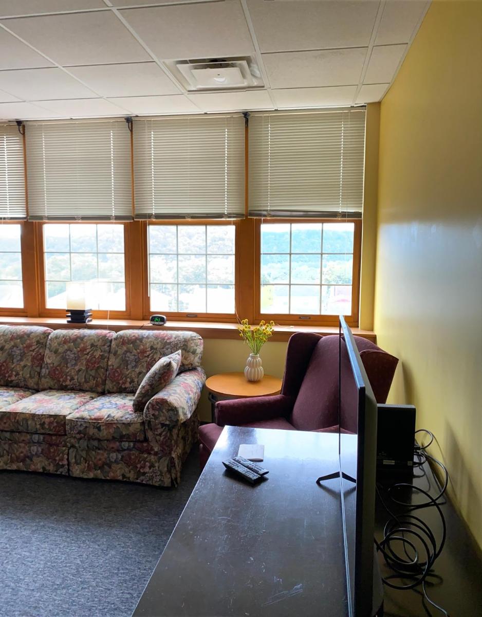 Pershing Heights 203 - Housity