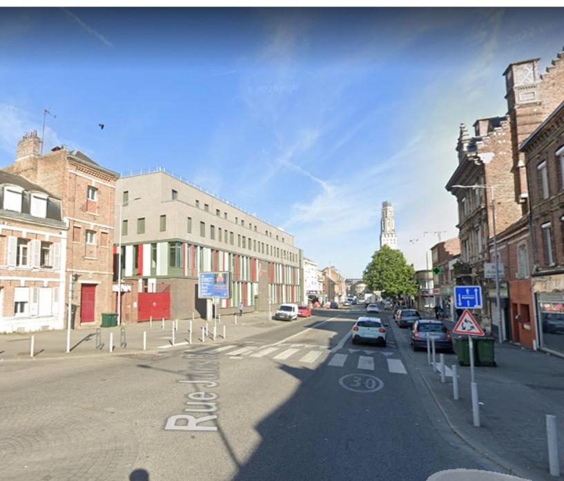 Suitetrails - STUDIO COSY HYPER CENTRE GARE AMIENS WIFI NETFLIX 2 PERS