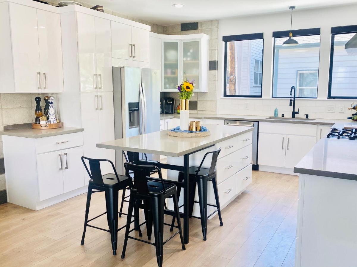 The Stephan House, Downtown Oasis - Housity