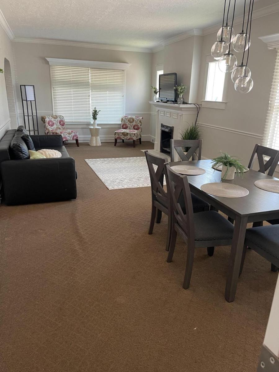 2 Bedroom Character House - Housity