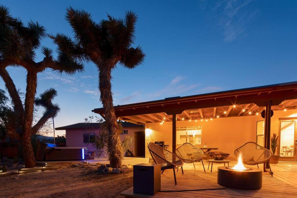 Suhka Life Retreat by Hi Desert Dwellings with Beautiful Views Close to JTNP Entrance and Hot Tub - Housity