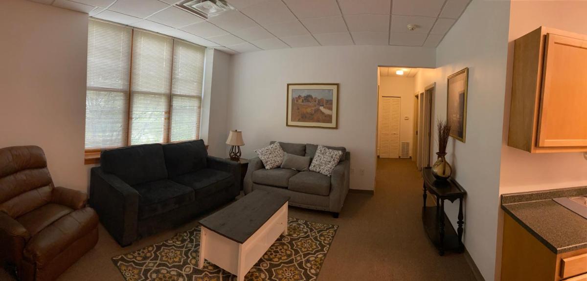 Pershing Heights 200 - Housity