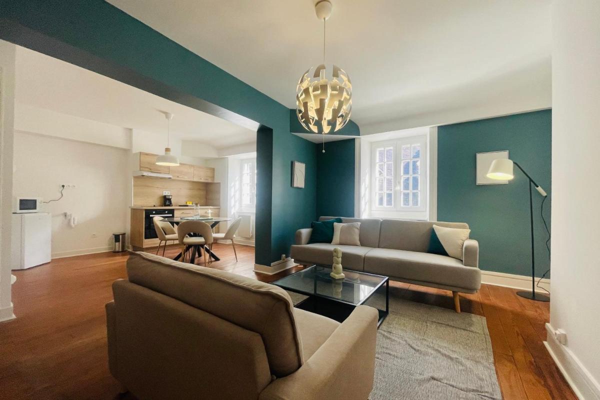 Suitetrails - The GARDENIA charming apartment in the heart of historic town of Amboise
