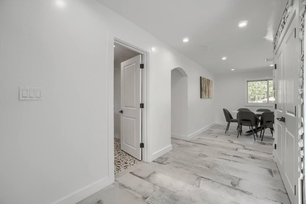 Luxury in the Woods, Pool, Privacy & Peace - Housity