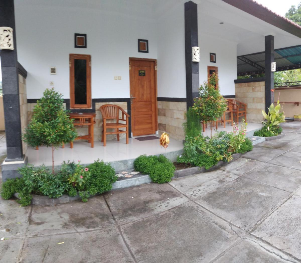 Puri Raka Villa - Housity