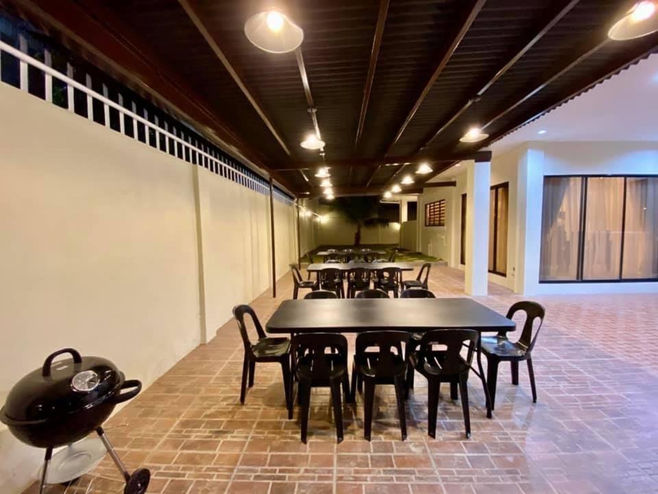 Nice House with Great Location (Near SM Ecoland) - Housity