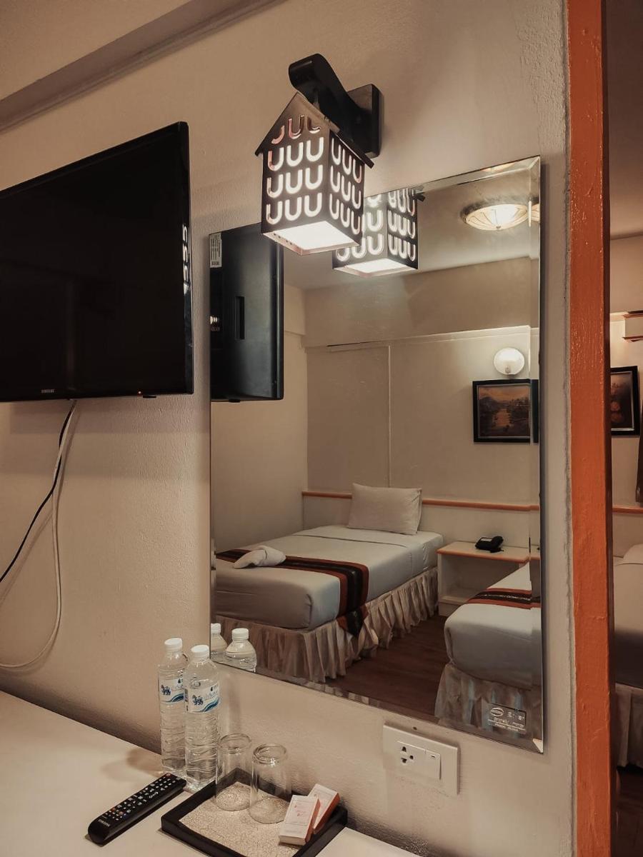 Suitetrails - Asia Grand Hotel