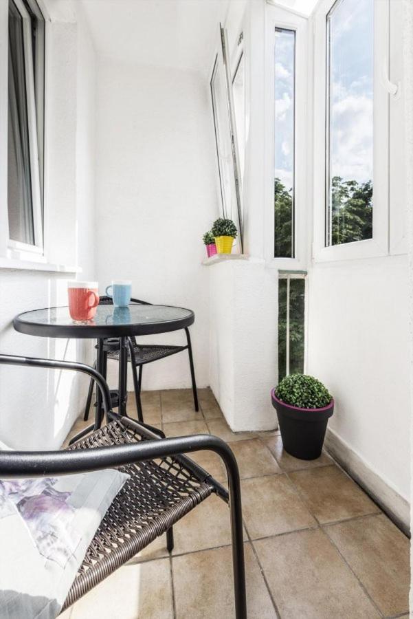 ClickTheFlat Royal Park Apart Rooms - Housity