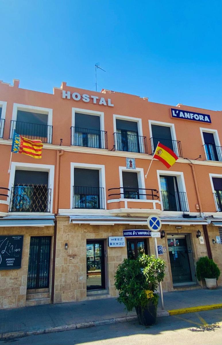 Hostal L'Anfora - Housity