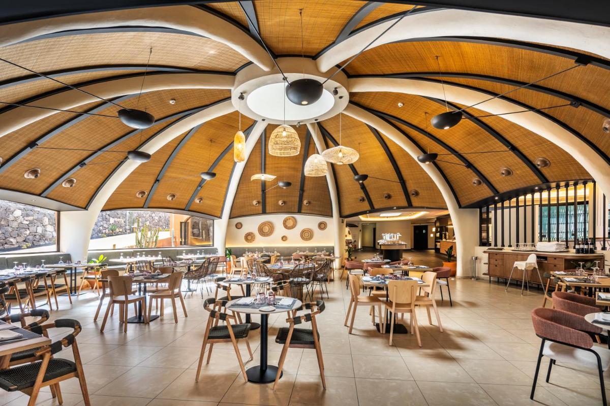 Un restaurante o sitio para comer en Barceló Tenerife