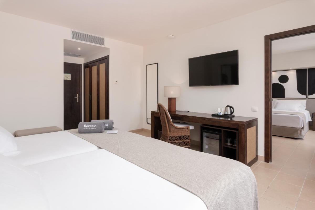 Cama o camas de una habitación en Barceló Tenerife