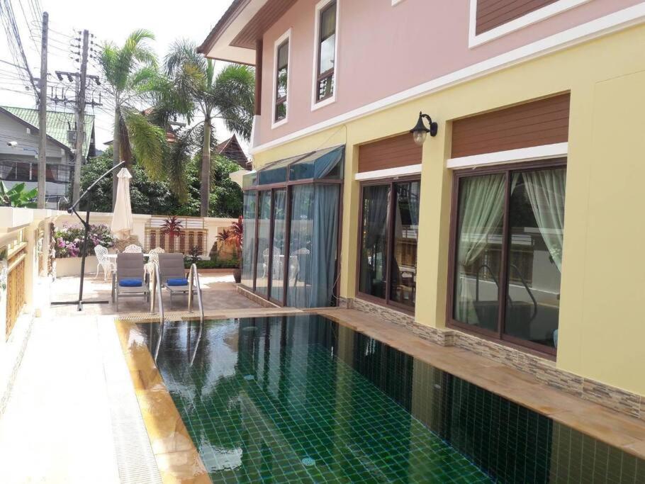 Suitetrails - 4BD Private pool villa in Patong heart quiet&nice