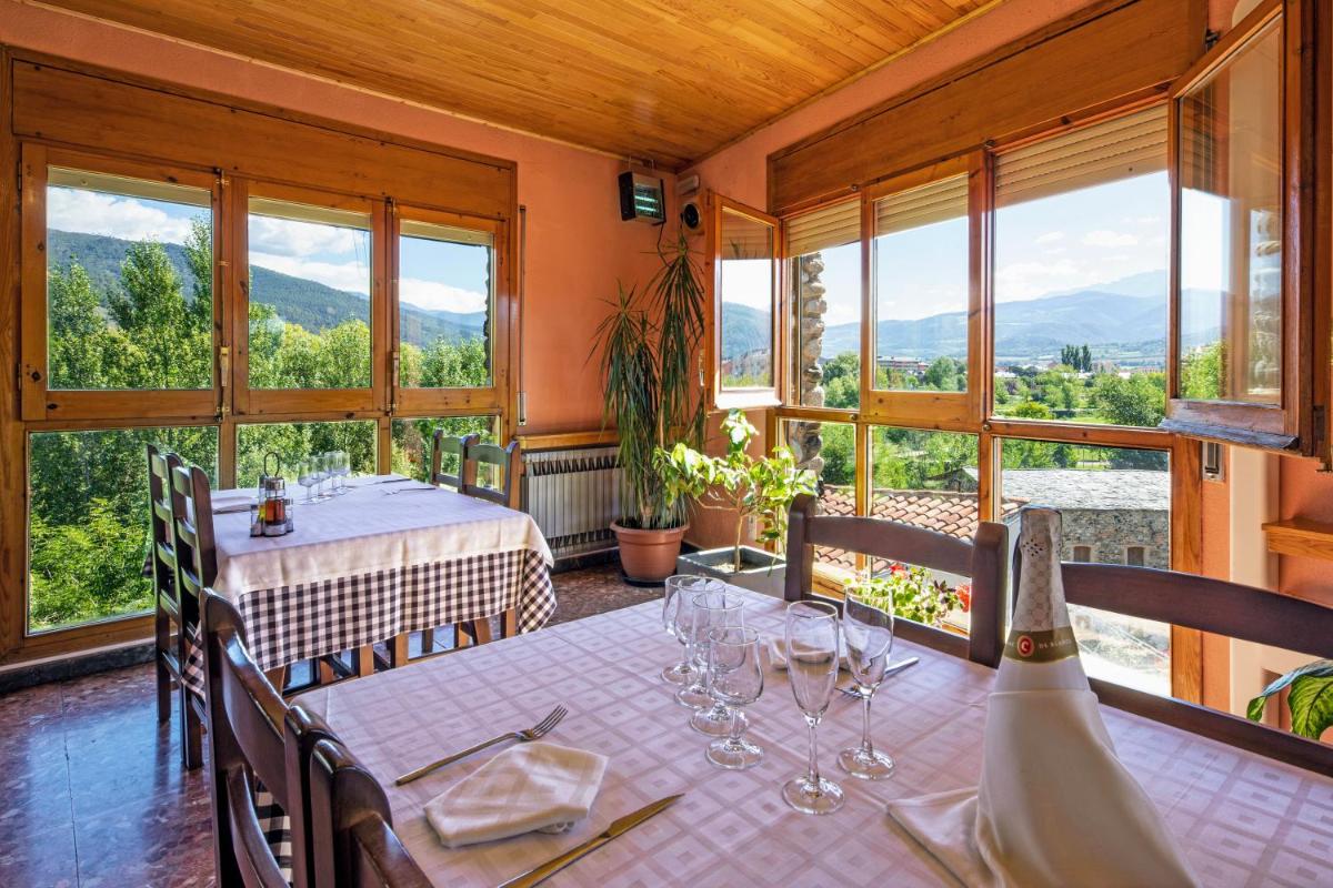 Hotel Restaurante La Glorieta - Housity