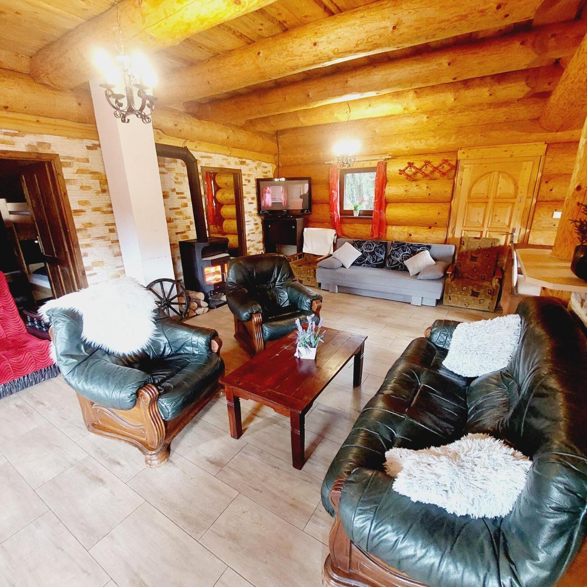 Kanadský zrub - Housity