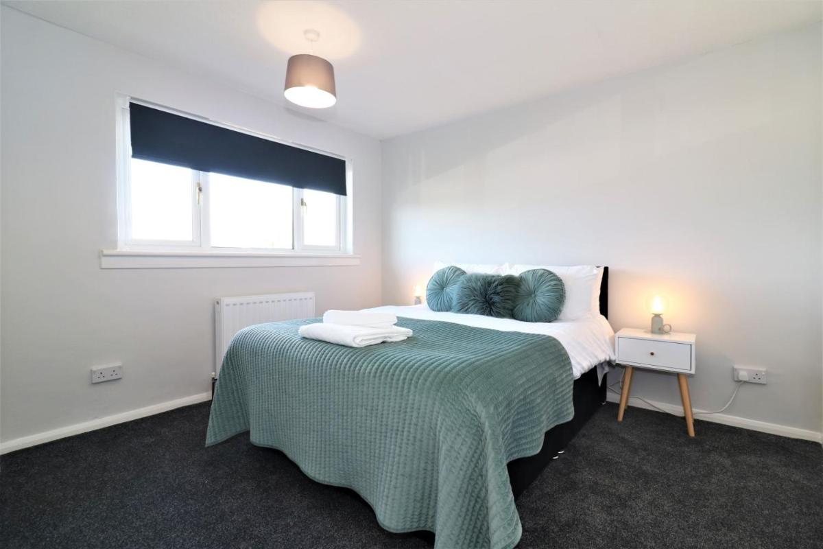 Signature - Morland House - Housity
