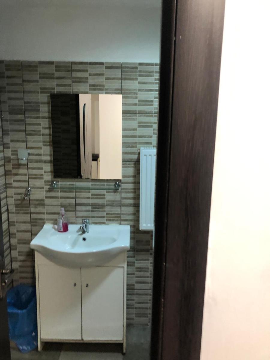 Hostel Mialma - Housity