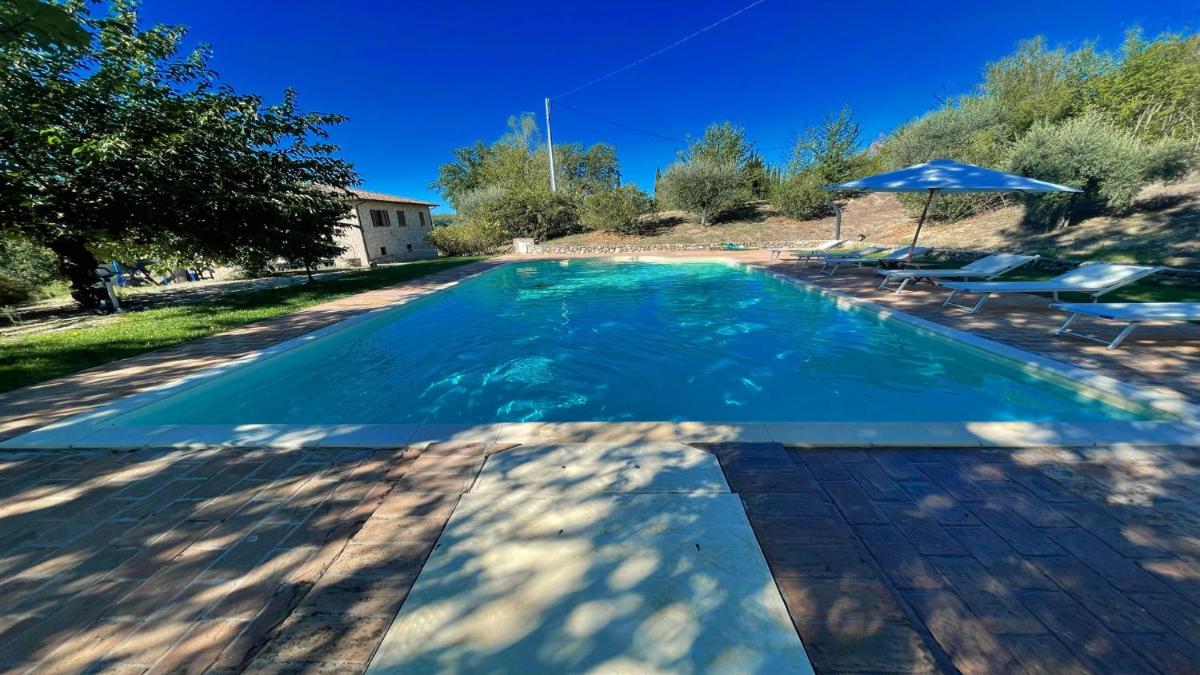 Todi By The PoolExc PoolWalk To Todi 5 KmsRestaurant 05 Kms Villa sleeps - Housity