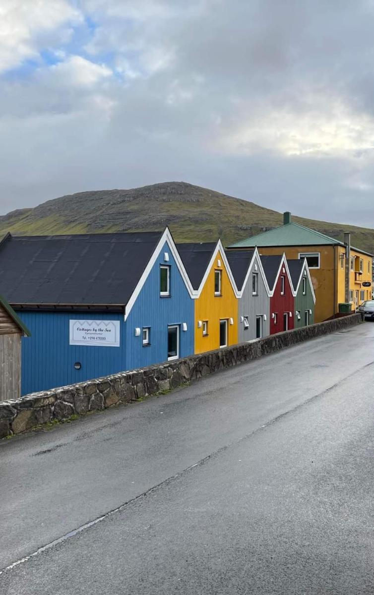 Cottages by the Sea - Housity