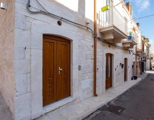 AFFITTACAMERE VICOLO 9 - Housity