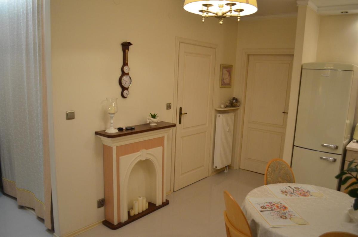 Apartament Beżowy z garażem - Housity